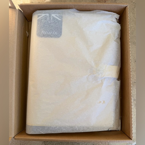 NIB Filofax Original Organizer  - Size A5 In Lemon Yellow Top Grain Leather - Picture 9 of 10